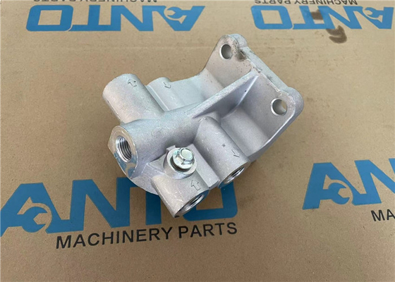 6745-71-7211 Bagian Excavator Kepala Filter Untuk KOMATSU D65EX D65PX D65WX GD655 GD675