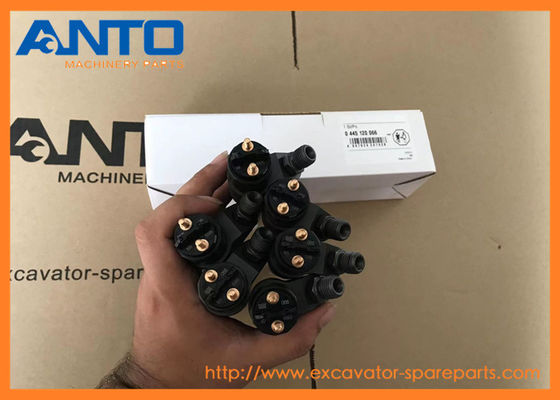 20798114 VOE20798114 Injektor Excavator Bagian Mesin Untuk VOE EC200D EC210D EC240B